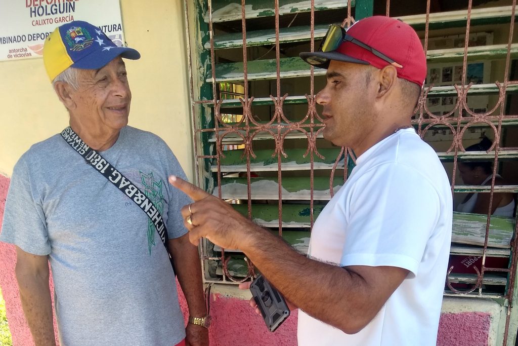 Casi tres décadas después, Cruz Calixto sigue trabajando en el deporte.